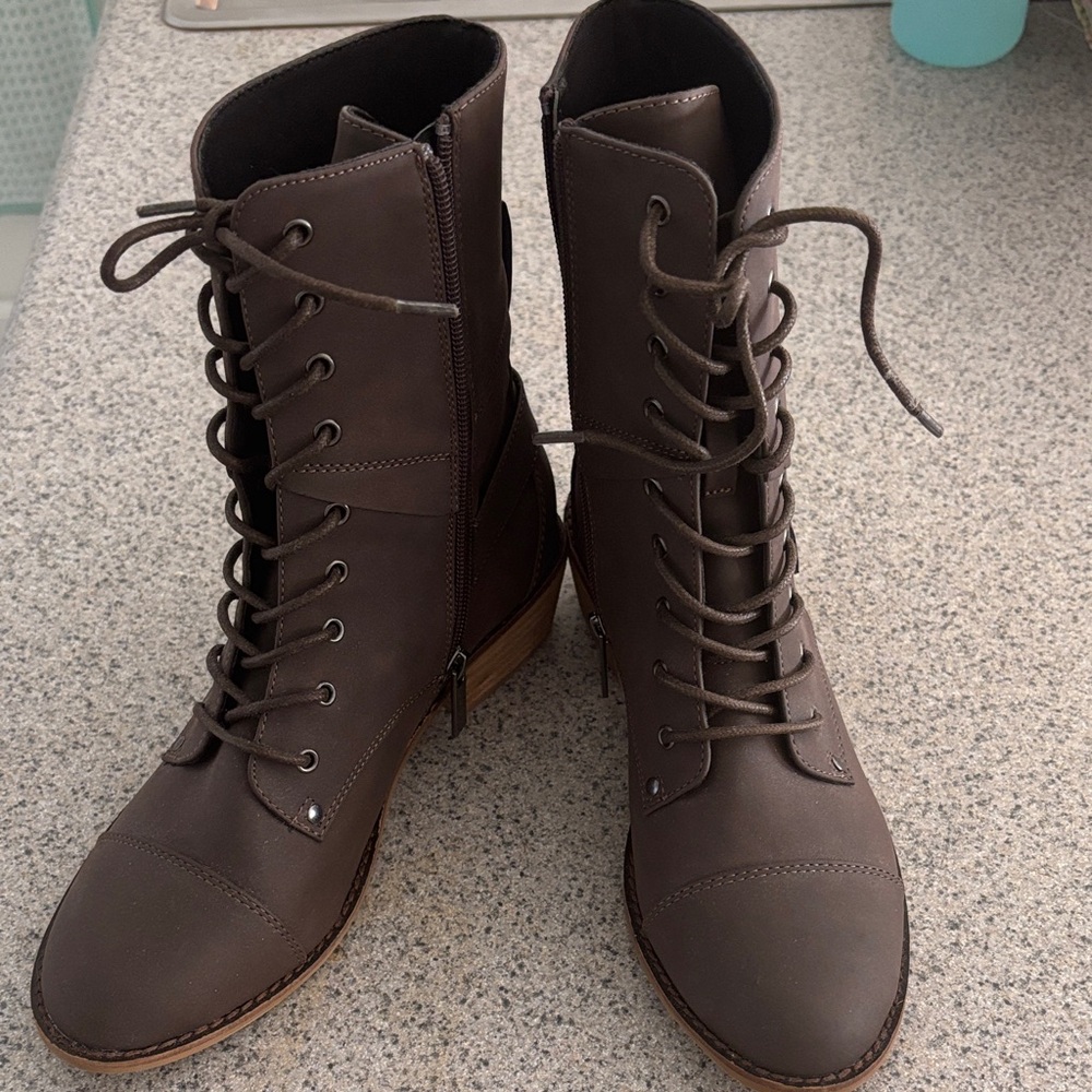 Women's Brown Lace-Up Fashion Combat Boots with Side Buckle - Picture 2 of 3